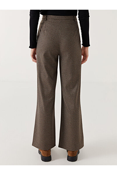 LC Waikiki LCW Modest Kahverengi Loose Fit Ekose Kadın Pantolon