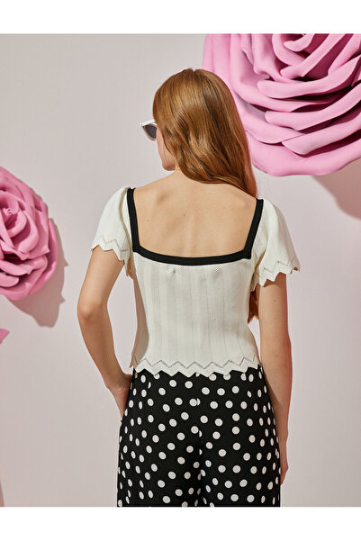 Koton Bluse mit quadratischem Ausschnitt und Schleifendetail