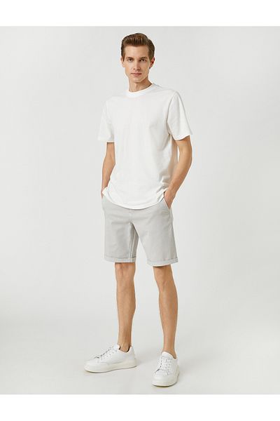 Koton Basic-Bermudashorts aus Baumwolle mit Taschen und Knöpfen