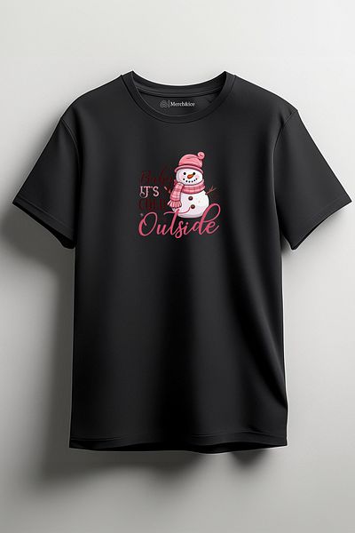 SM Satranç Medya Baby It's Cold Outside Πρωτοχρονιάτικο μπλουζάκι Unisex με στάμπα