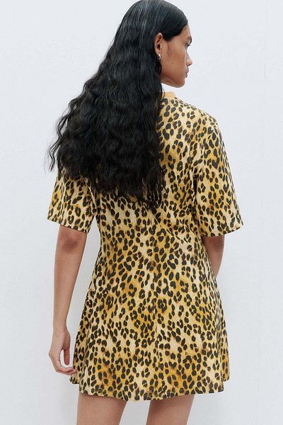 H&M Shoulder-pad T-shirt dress