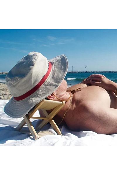 Boldy Rahle Beach Pillow - Seaside Pillow - Rahle Pillow - Head Rest - Foldable Beach Book Stand 1Pcs