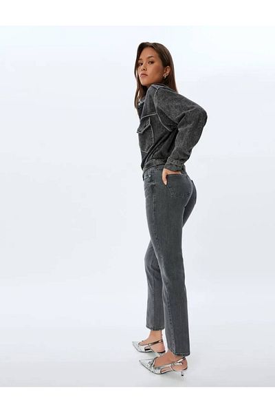 Koton Slim-Fit-Jeans aus Baumwolle mit hoher Taille – Jeans mit geradem Bein und Knöpfen