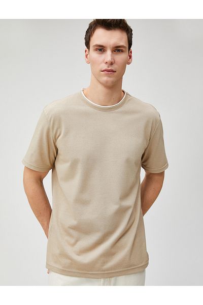 Koton Basic-T-Shirt mit Paspelierung, Rundhalsausschnitt und kurzen Ärmeln