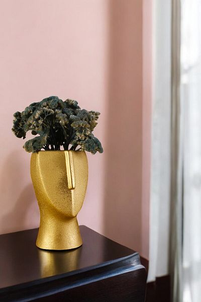 Evene Small Vase for Home Decoration - Table Top and Gold Color Model 20