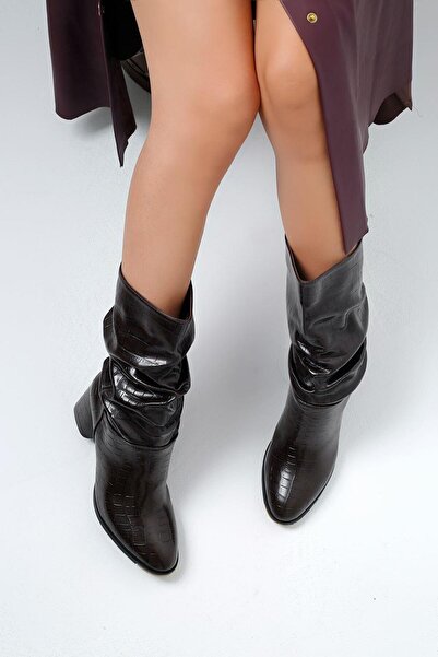 Beyond Γυναικείες μπότες καφέ δερμάτινες με σχέδιο Cristina Crocodile - Fold Detail, 6,5cm BYNDRSL2430