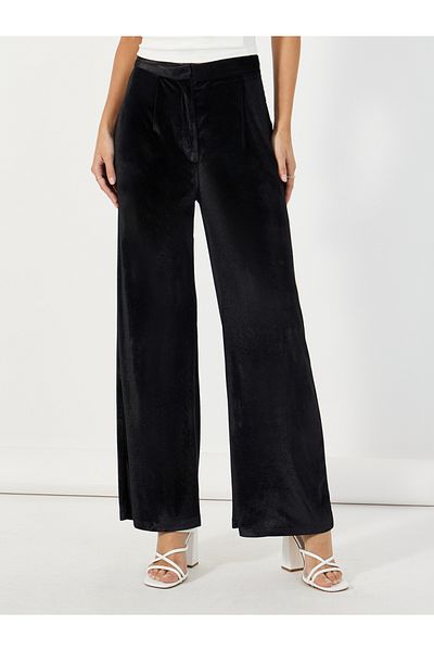 Styli Velvet Look Wide Leg High Rise Pants