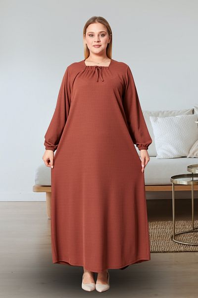 Ferace Γυναικείο φόρεμα με ριμπ τετράγωνο γιακά μεγάλου μεγέθους