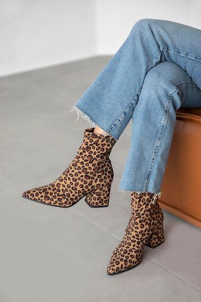 STRASWANS Garcia Women's - Leopard Print Stretch Pointed Boots