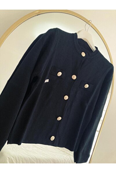 Turtaş سترة نسائية محبوكة بأزرار أمامية قصيرة فوق السراويل والتنورة