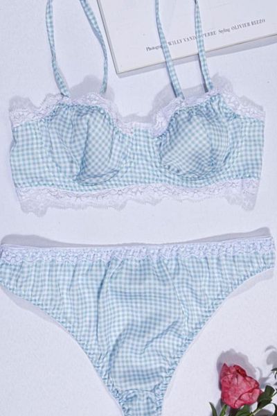 Rubuvi Sienna Model Set de lenjerie intima din satin neconsolidat din dantela cu sârmă pentru femei