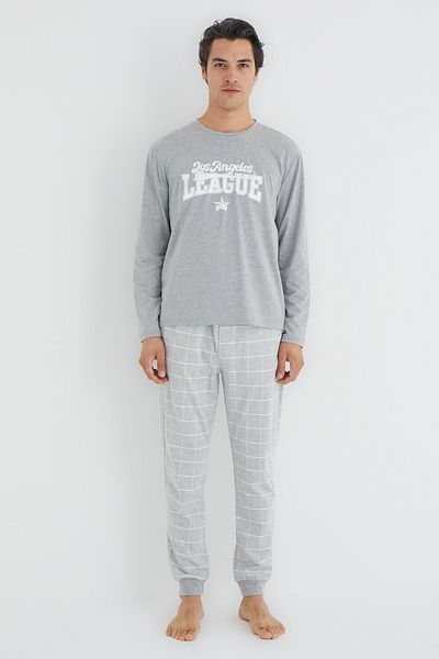 Trendyol Collection Pletená pyžamová souprava v šedém střihu Regular Fit Tmnaw25Pt00063