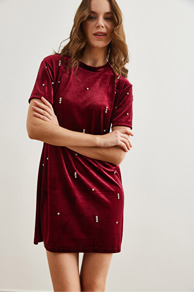 Olalook Γυναικείο Μίνι βελούδινο φόρεμα με λαιμόκοψη με λεπτομέρεια μπορντό πέτρα ELB- 19002303