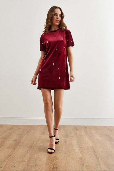Olalook Burgunderrotes Damen-Minikleid aus Samt mit Steindetails und Rundhalsausschnitt ELB- 19002303