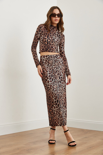 Olalook Women's Brown Suede Textured Leopard Pencil Skirt Etk- 19000290