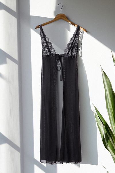 Trendyol Collection Knitted Babydoll with Black Tulle Lace and Tie/ Ribbon Detail Panty Thmaw25Ll00002