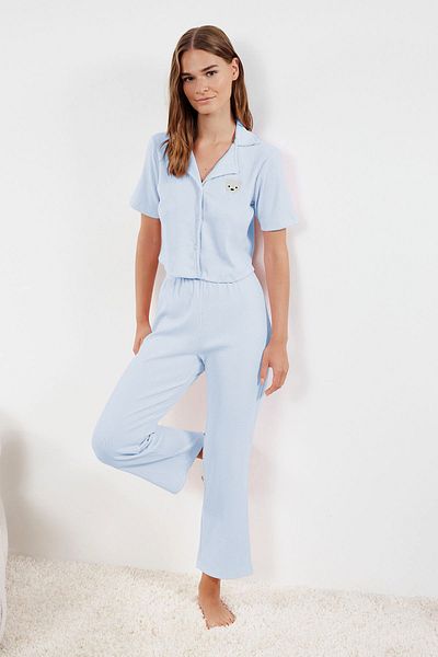Trendyol Collection Set pijamale tricotate cu nervuri de ursuleț albastru deschis THMSS21PT0168