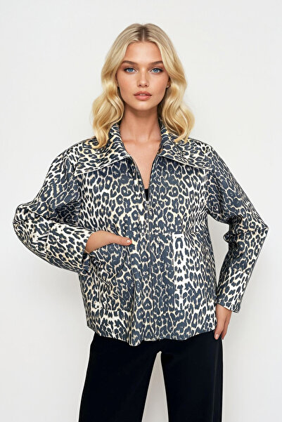 Trend Alaçatı Stili Kadın Leopar Gömlek Yaka Çift Cepli Dalgıç Kumaş Leopar Desenli Ceket ALC-X13289