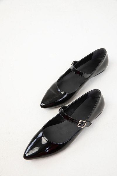 SOHO Lakované černé dámské baleríny - model 20095