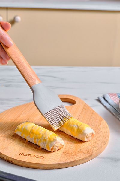 Karaca Refika 24.6 cm Silicone Brush - Wooden Handle
