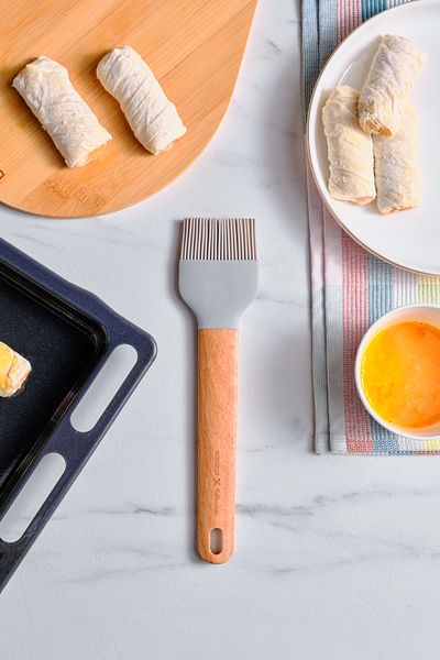 Karaca Refika 24.6 cm Silicone Brush - Wooden Handle