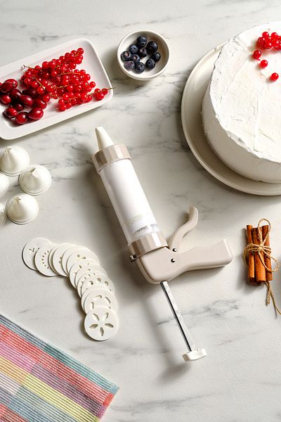 Karaca X Cake Decorating Apparatus from Refika 26.7 cm