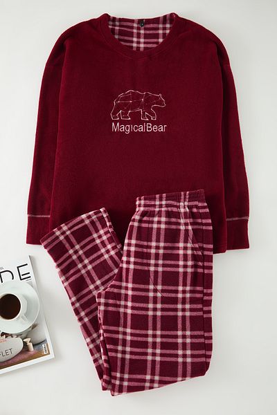 Edit by Trendyol Burgunderfarbenes Fleece-Pyjama-Set mit Karomuster TEDAW25PT00035