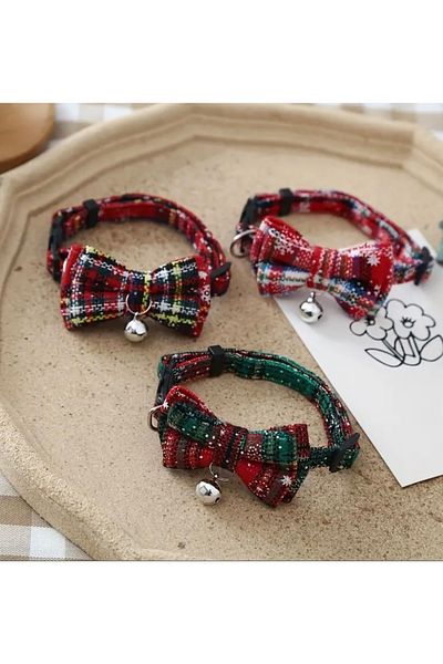 Animalovers Christmas Themed Pet Collar with Bell and Bow for Cats and Dogs