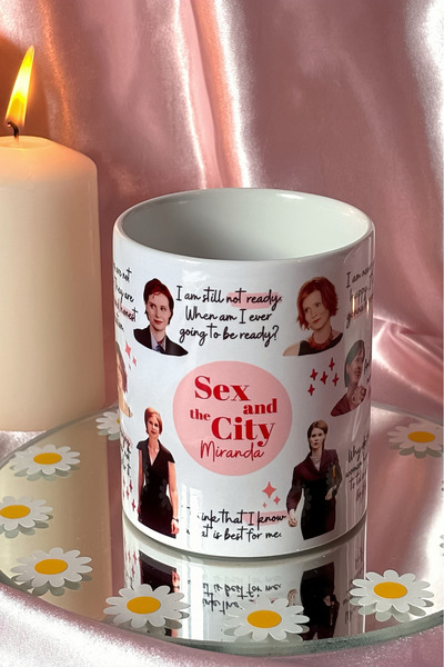 Cool Stuff كوب ميراندا هوبز من SATC مع مقبض على شكل قلب