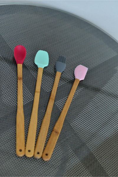 şirin eşyalarım 4-Piece Long Bamboo Spatula Set / Robert