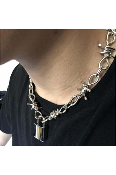 Köstebek Barbed Wire Padlock Necklace