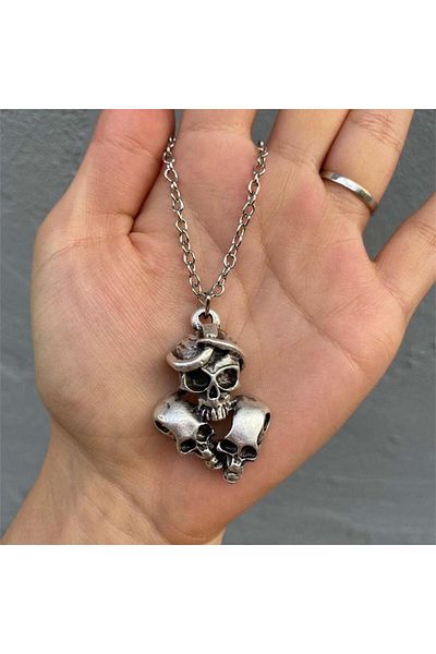 Köstebek Triple Skull Necklace