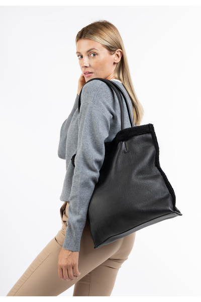 Felipa Αγοραστής