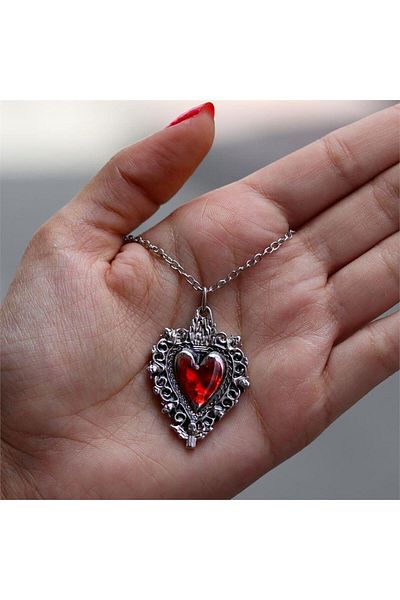 Köstebek Red Vintage Heart Talisman Necklace