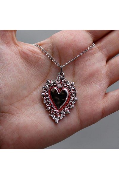 Köstebek Black Vintage Heart Talisman Necklace
