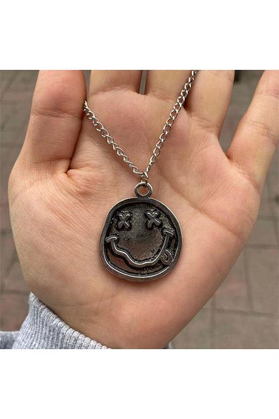 Köstebek Nirvana Smiley Necklace