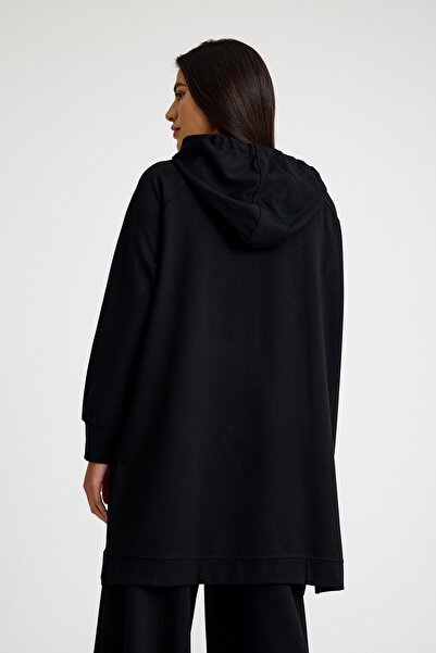 QANU Black Embroidered Sweatshirt