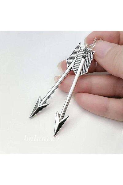 Köstebek Arrow Motif Earrings