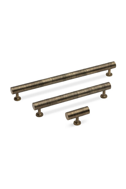 System 9210 Modern Kulp Antik Renk 08 Mm Tek Delikli T Kulp