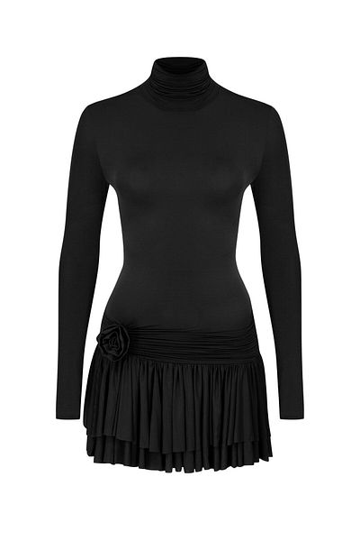 AQUELLA ROCHIE NEGRA CU DETALII DE TRANDAFARI