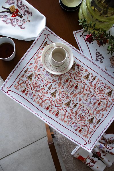 Mita Concept Double Linen Christmas Concept American Service Set