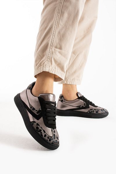 La Limar Women Black Leopard Sneaker Sneakers