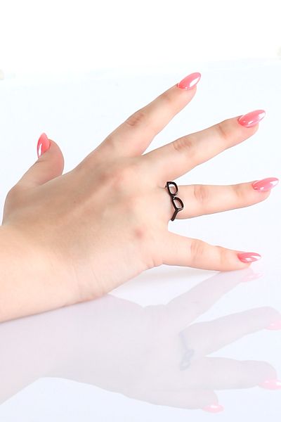 LABALABA Women's Lacquer Coated Glasses Ring