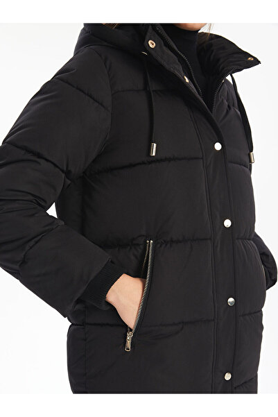 LC Waikiki Kapusonlu Kadin Sisme Mont - W49626Z8