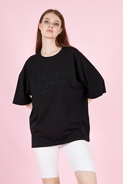 PONÇİK Γυναικείο μπλουζάκι με ανάγλυφο κέντημα, συμπαγές, oversized, 23126 Μαύρο