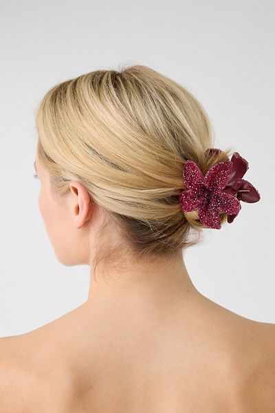 Stradivarius Set of 3 shiny floral hair clips
