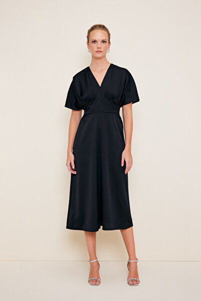 Love My Body V Yaka Uzun Elbise