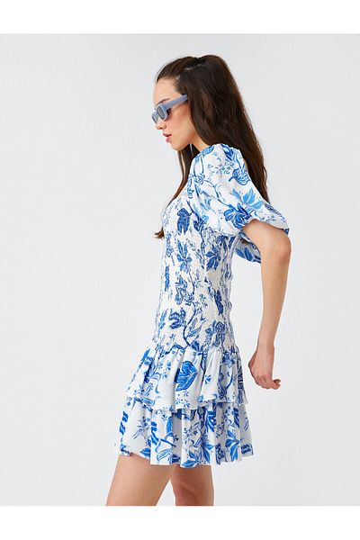 Koton Μίνι φόρεμα με μπαλόνι μανίκι - floral print, βολάν από βισκόζη και λεπτομέρεια Gipe