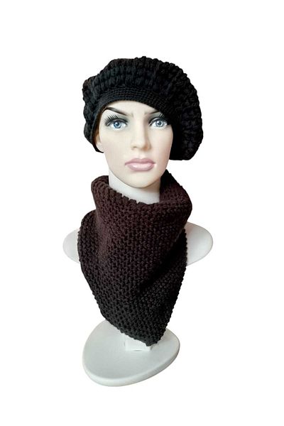 Meralin Elinden Black Hand Knitted Painting Peace
