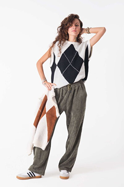 SNUG Velvet Baggy Trousers